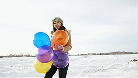 Angie different popping in the winter Full HD