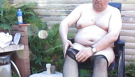 Holger Jahnke mit Fishnet-Strumpfhose