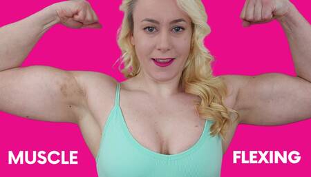 Muscle flexing and measuring muscle girl Michellexm
