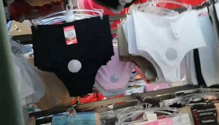 Shopping and Wet Panties in Public Store 760HD