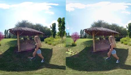 Mona Blue - Teeny trap in 4K