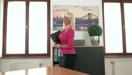 Tiffany Rousso - New in Town