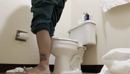 Sneaking heavy loud plops