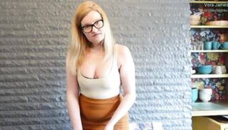 Sexyblonde69xx - Mommy's Gonna Make You A Man Son