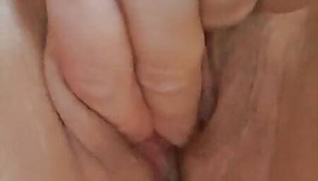 I fingered my vagina and ejaculated with pleasure