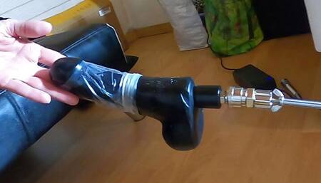 Latex and fuck machine