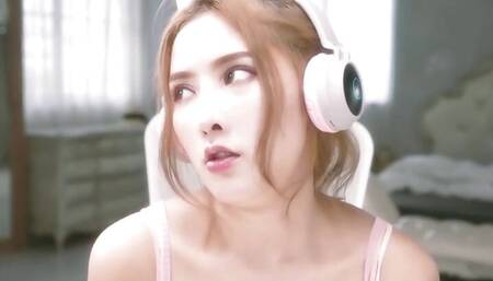 Blonde cute short hair Asian girl with big boobs and wet pussy got fucked by big dick