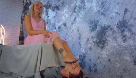 The Princess Khaleesi - Loves To Feel His Tongue On Her Dirty Feet - Part 02 - Russian Language - UHD 3840x2160 - 4K