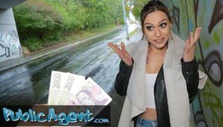 Cutie with an Outrageously Sexy Body Fucks a Stranger