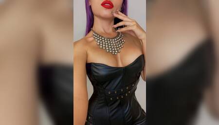 Cruel experienced Mistress being demanding. OnlyFans leak Fendom subscribe in OF for contacting her directly.