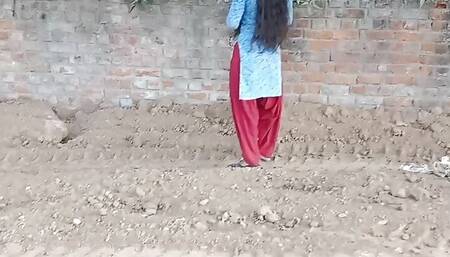 Fhul todne aai ladki ko choda