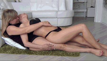 Very Sexy Navel LorY b