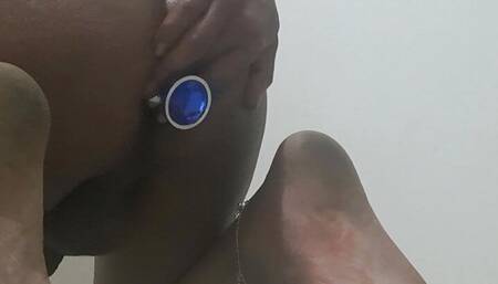 first time Trying to push anal plug in peter6969pusy anal