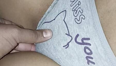 Mi sobrina me deja la puerta abierta para hacer travesuras