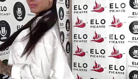 CAMI NAIR SECRETARIA PICANTE