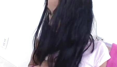 Horny solo amateur teen fingers her pussy