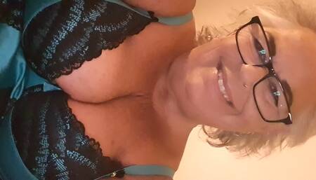 Solo fun with Cuddlymama