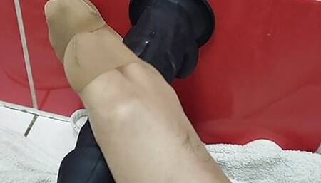 Footjob in pantyhose