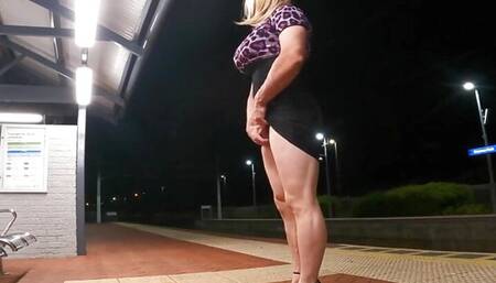 Muscle Bubble Butt PAWG Sissy Exposed Public Cum CAUGHT