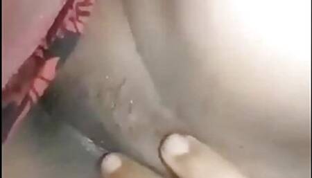 Meri chut me kitni aag hai mitayega koi