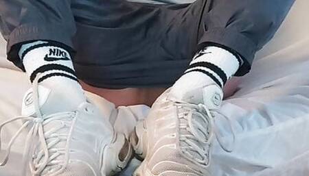 Powerpissing me trackies!