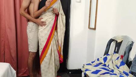 Sri Lankan Campus Teacher Fuck with Student අලුතෙන් ආව කැම්පස් ටීචව මෝල් කරා