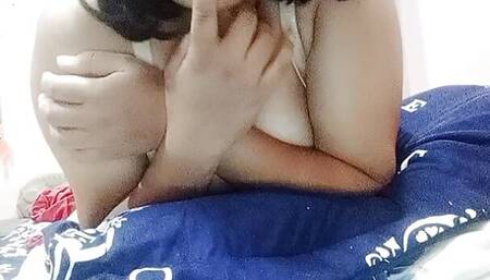 Korean girl masturbating