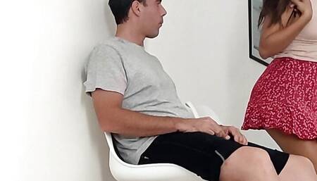 Flashing big dick and i go to suck