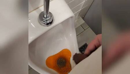 Watch me Piss