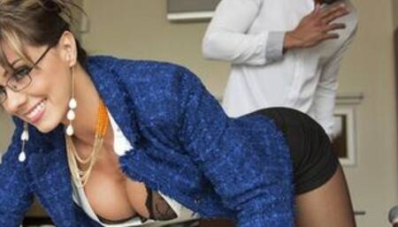 A Puertas Abiertas Tape With Esperanza Gomez , Karlo Karerra - Brazzers Official