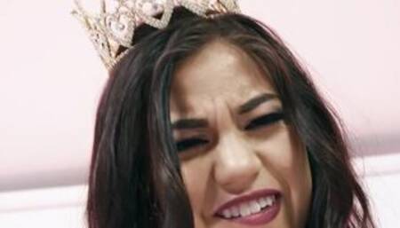 Bow Down & Beg For It Sex Tape With Alex Legend, Kendra Spade - Brazzers Official