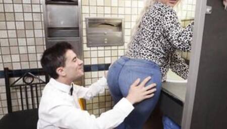 Waiter Getting Served a Huge Round Butt Film With Jordi El Nino Polla, Nina Kayy, Jamie Knoxx - Brazzers Official