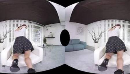 Paula Isn't Shy Inside Homemade VR Porn
