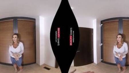 RealityLovers - Turned On milf Aubrey Ebony into VR Porn