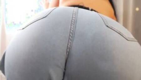 Ryan Smiles PawgQueen face fucks big black cock