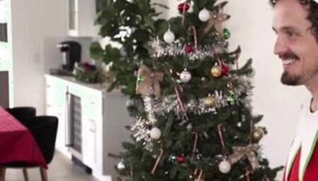 Andi Rose, Scarlet Skies Christmas Elf Games For Real