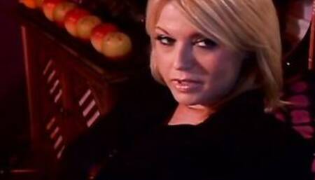 Carolyn Monroe Is A Whore