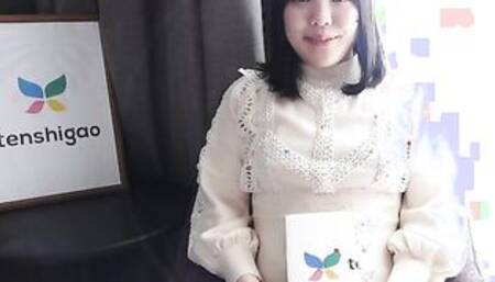 Ryo Izumi takes off her dress and reveals a chubby figure