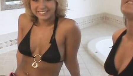 Ariana Jollee And Georgia Peach Have A Wc 3Some