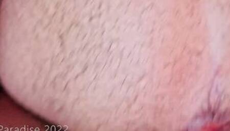 Papi de culo peludo gimiendo de placer por latino con verga gigante follandolo a pelo sexo homosexual porno