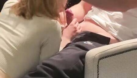 Bitch from tinder is blowing my penis