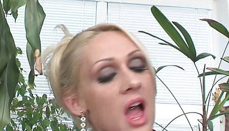 Mature women love lesbian sex games until huge orgasm