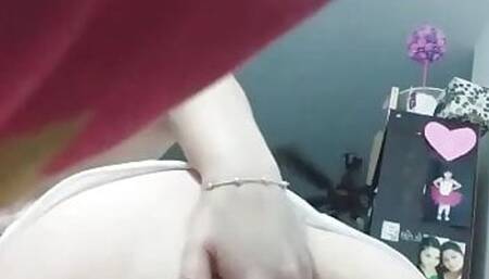 MAXINE EVA FINGERING HERSELF FROM BEHIND