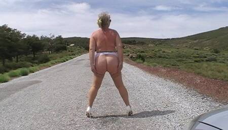 Julie Cunningham public road pissing & whipping