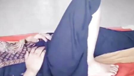 Hot desi sexy girl ko choda maza a gya - Hot pakistani teacher first time sex - Desi porn - Freetimeanal - Pkgirl10