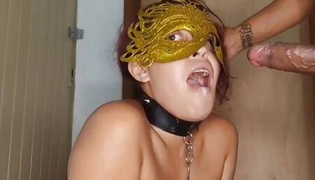 Married bitch stuck her ass on the table