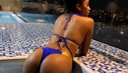 Latin teen Nicole amazing sloppy blowjob