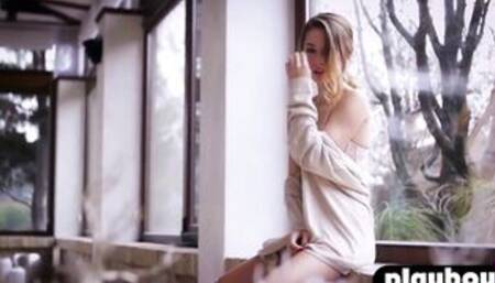 Tiny boobies mom camgirl Diana Lark exposed great booty and amazingly hot body into Goddess underwear