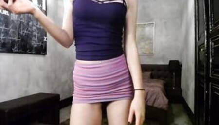 Real Estate Agent Lets her hubby screwed her best friend and they cumswap