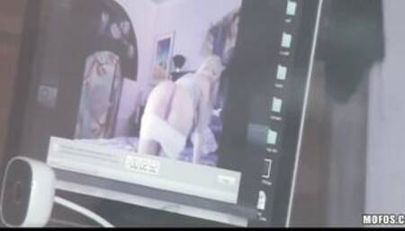 YOUNG BLONDE HUGE MELONS teenie YEAR MATURE CAUGHT ON CAMERA MASTURBAT